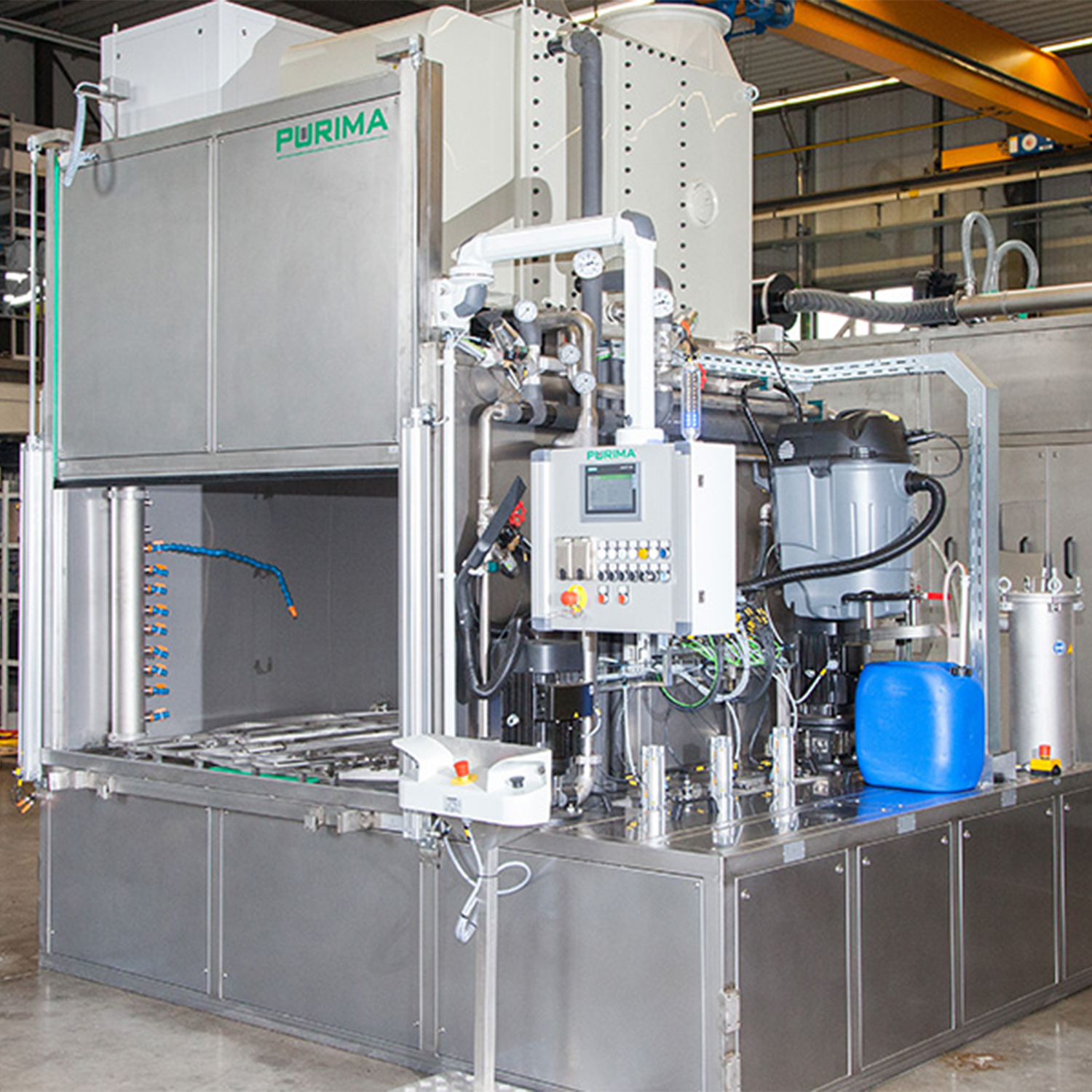 Single chamber spraying system